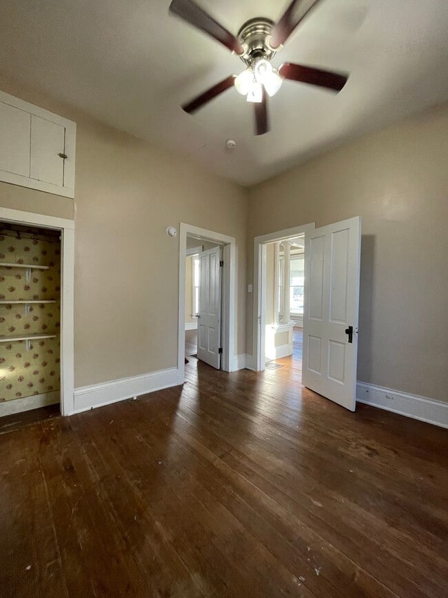 Building Photo - 1113 Constitution St