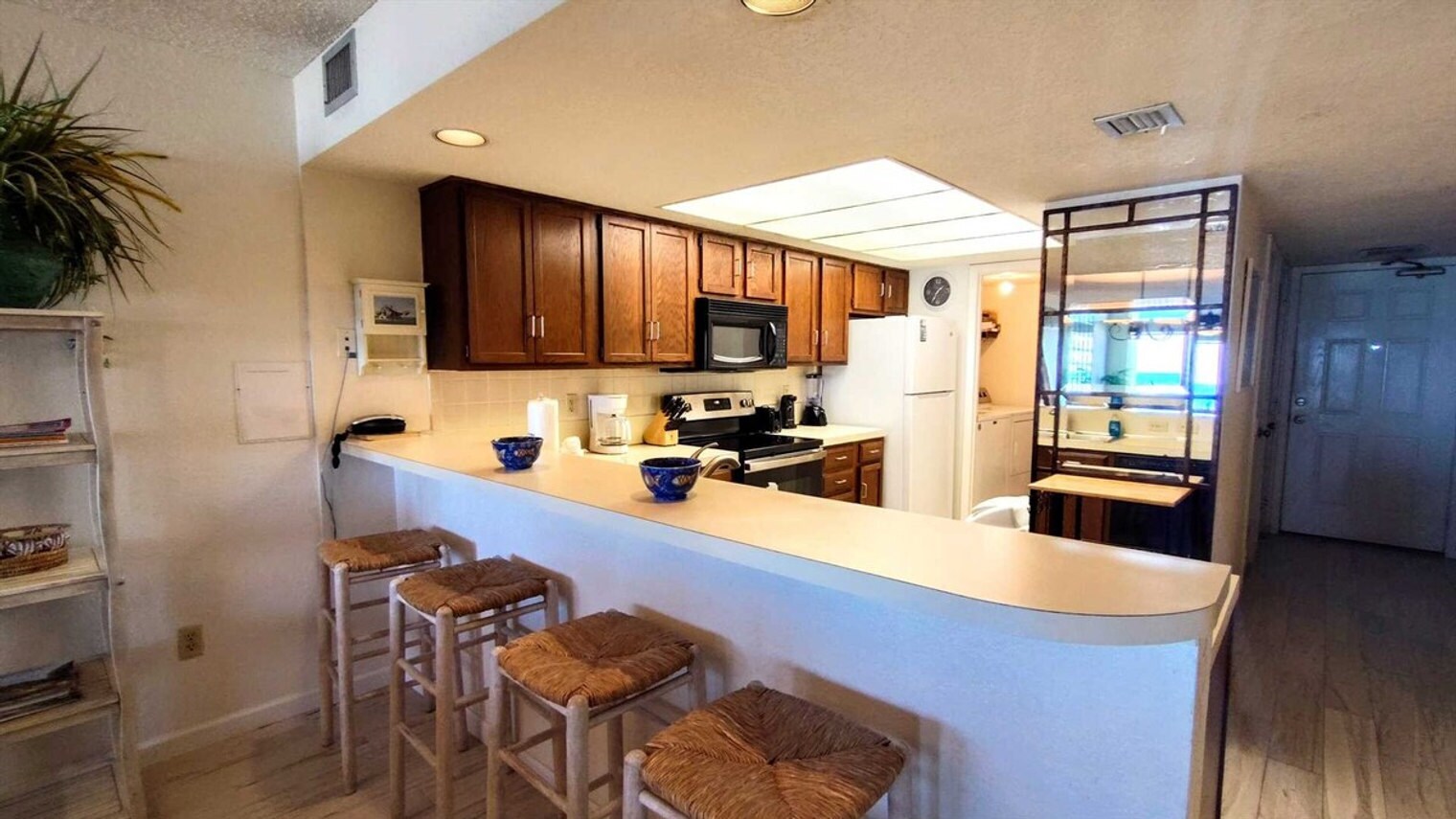 Building Photo - 2562 Gulf Blvd