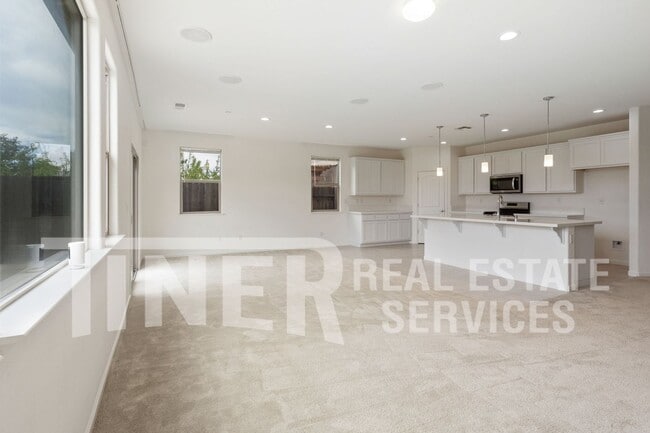 Building Photo - 7865 Sweet Ann Ct