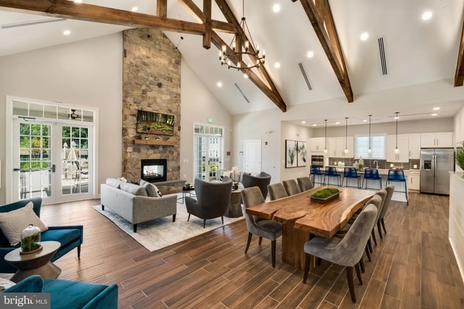 Building Photo - Gorgeous Open Concept 3 Bed 3.5 Bath Rental in Hanover
