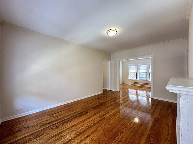 Building Photo - 1316 Oak Ave