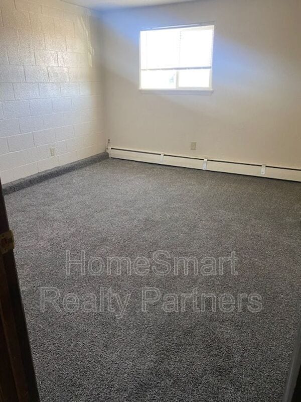 Building Photo - 175 B Grn