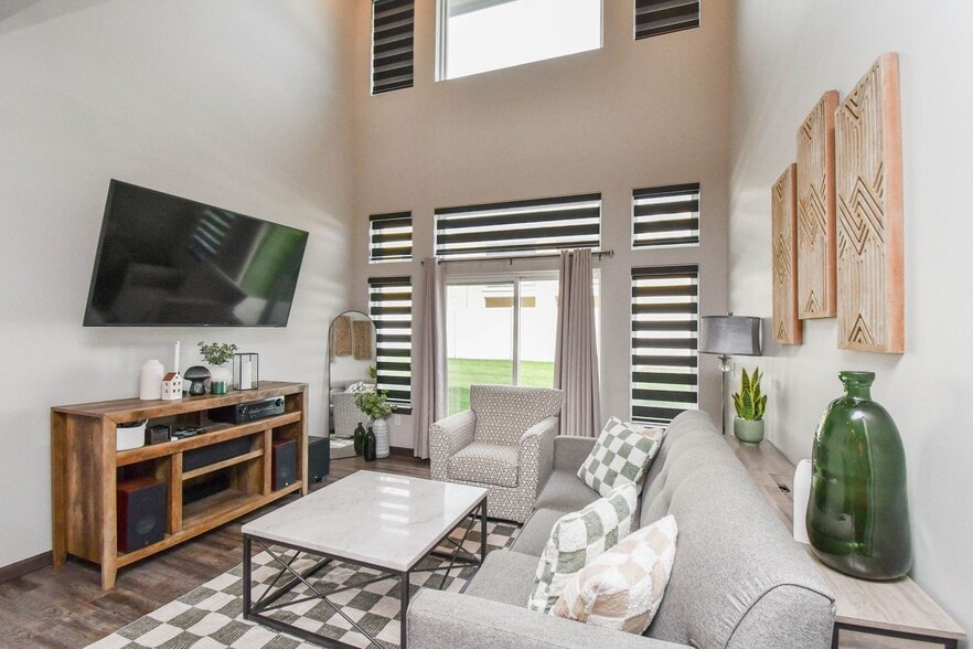 Building Photo - 9064 W Ark Pl