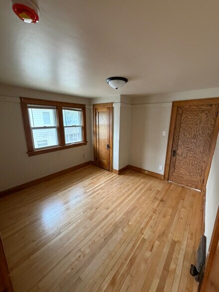 Building Photo - 2225 S 82nd St