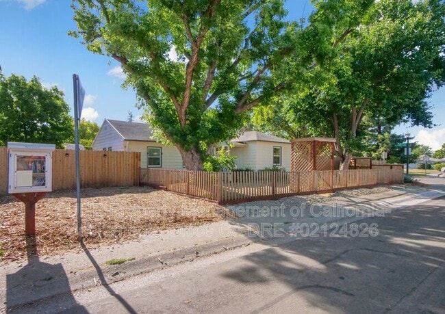 Building Photo - 4741 60th St