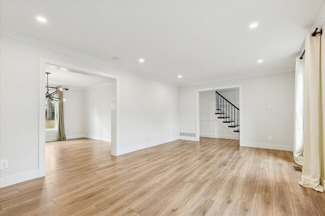 Building Photo - Stunning Renovated 5-Bedroom Exton Home – 6-Month Lease, Gourmet Kitchen & Walkout Basement