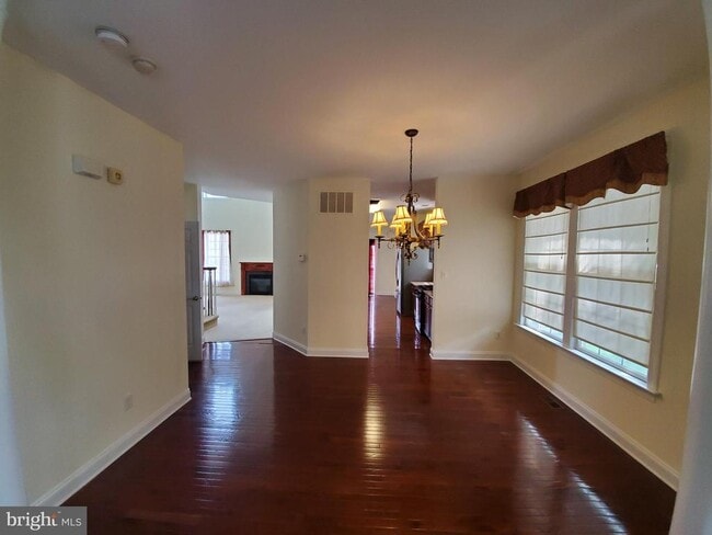 Primary Photo - 102 Burnet Crescent