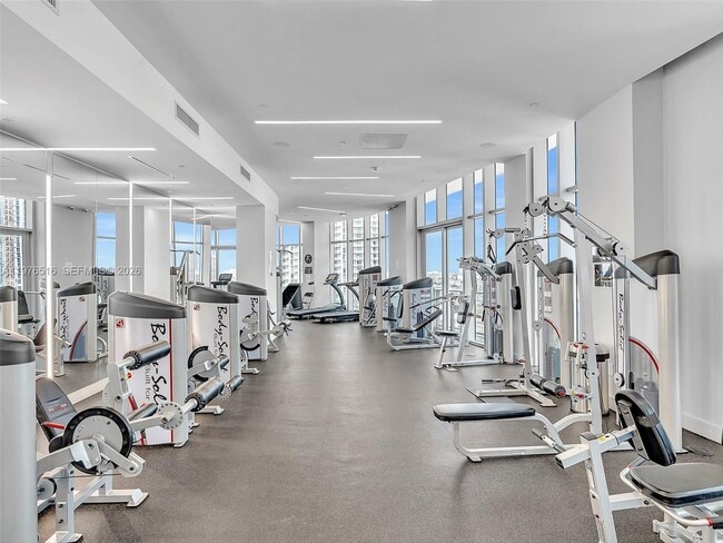 Building Photo - 488 NE 18th St