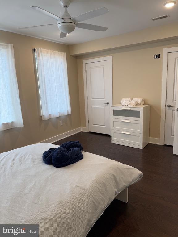 Building Photo - 1651 E Eyre St