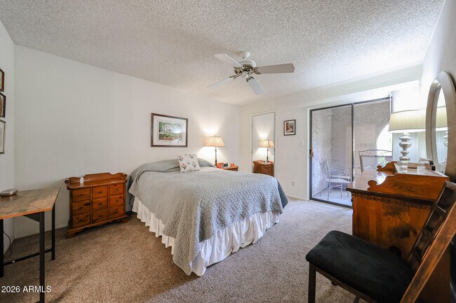 Building Photo - 9430 E Mission Ln