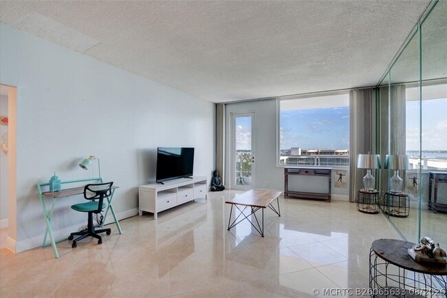Building Photo - 3450 S Ocean Blvd
