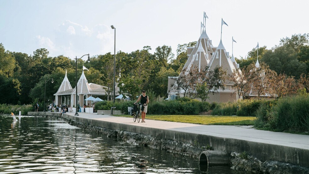 Building Photo - 4540 Garfield Ave