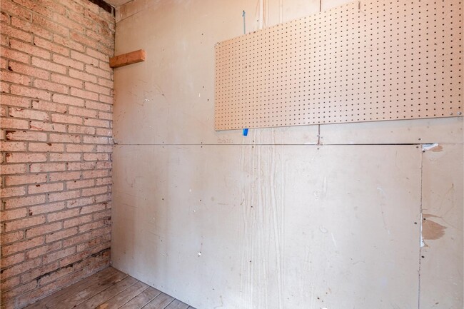 Building Photo - 765 Huntington Pkwy