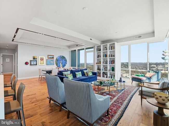 Building Photo - 1781 N Pierce St