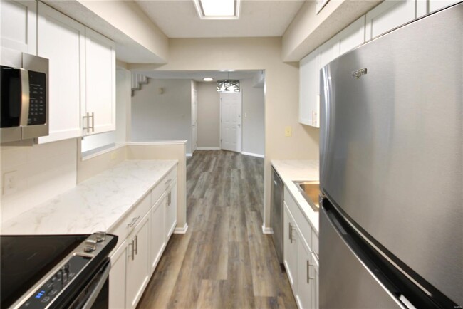 Building Photo - 432 Shirley Ridge Dr