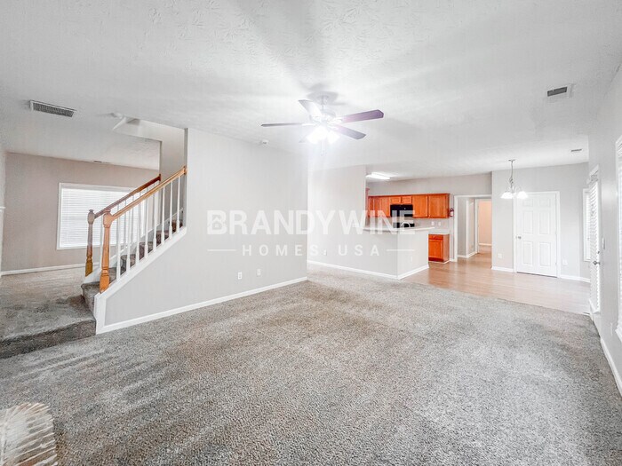 Building Photo - 215 Prince Edward Way