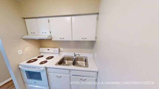 Building Photo - 405 E Park-34