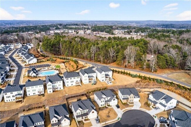 Building Photo - 395 Tillman Pass