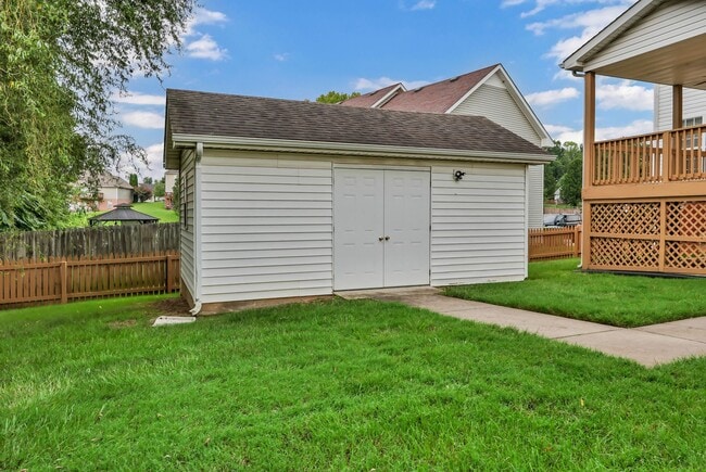 Building Photo - 3332 Victoria Ct