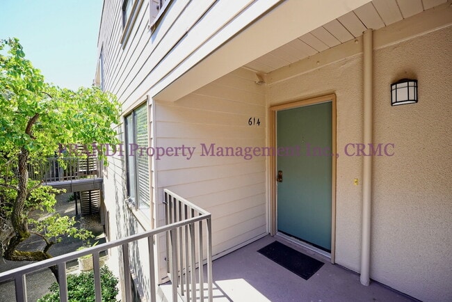 Building Photo - Spyglass Hill Condo Featuring Scenic Mt. T...