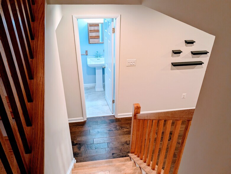 Building Photo - 8856 Youngsea Pl