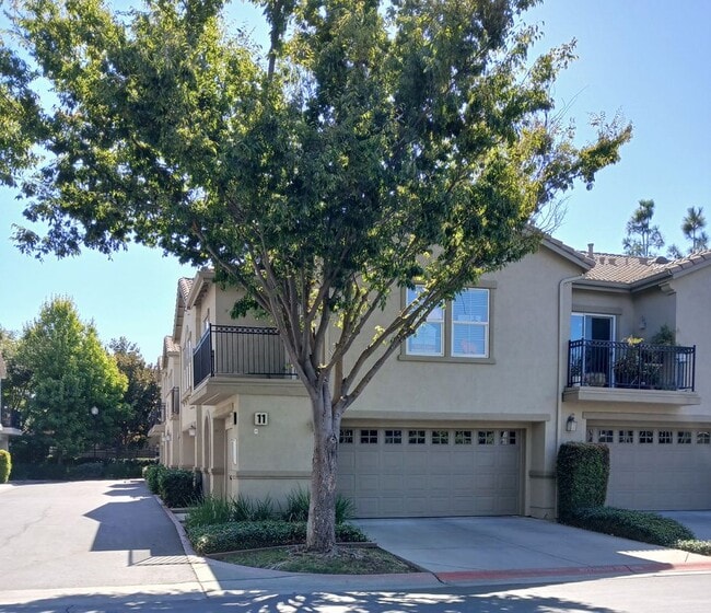 Building Photo - 3301 N Park Dr