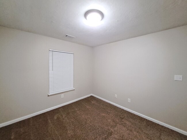 Building Photo - 7607 Pleasantville Way