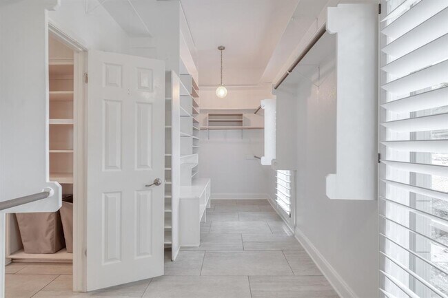 Building Photo - 3908 Edwards Mountain Dr