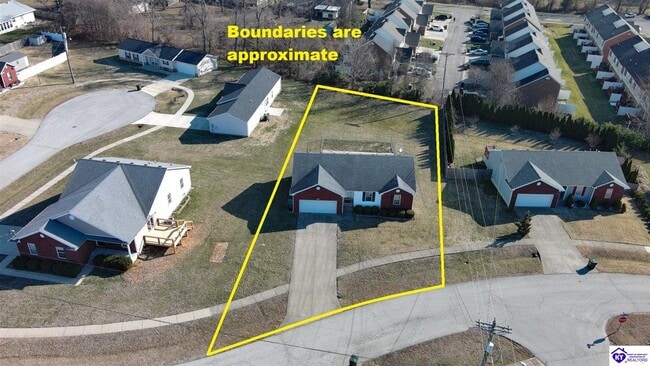 Building Photo - 520 University Dr