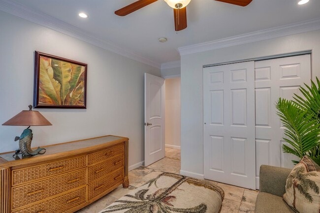 Building Photo - 912 N Niheu Pl