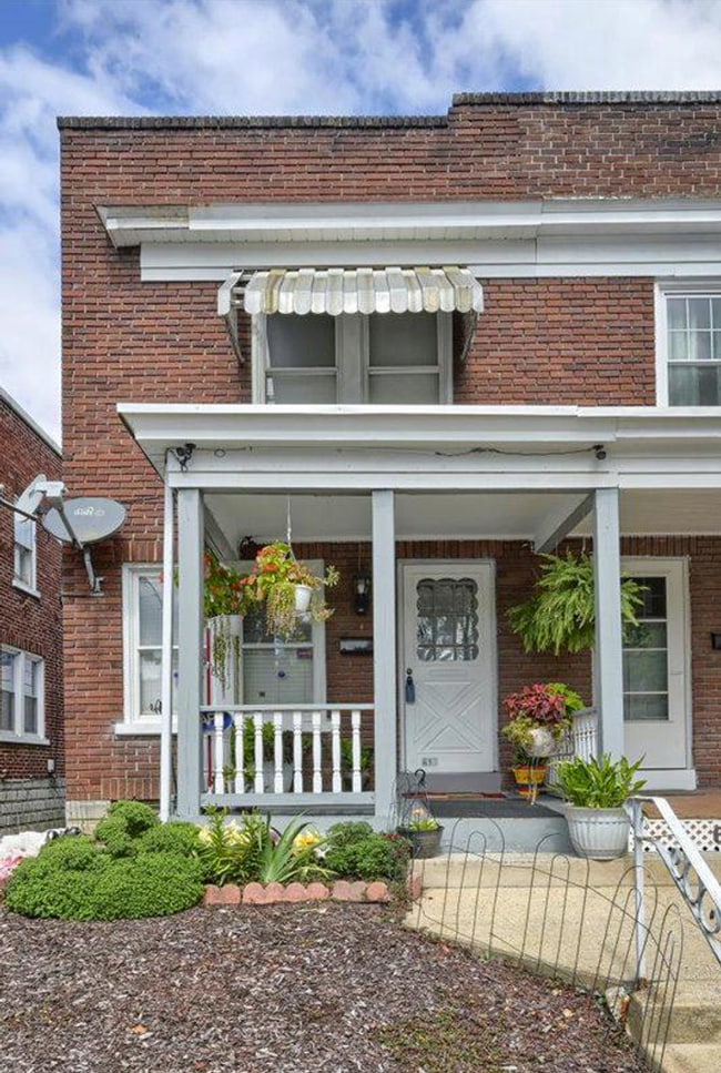 Primary Photo - 613 Lehigh Ave