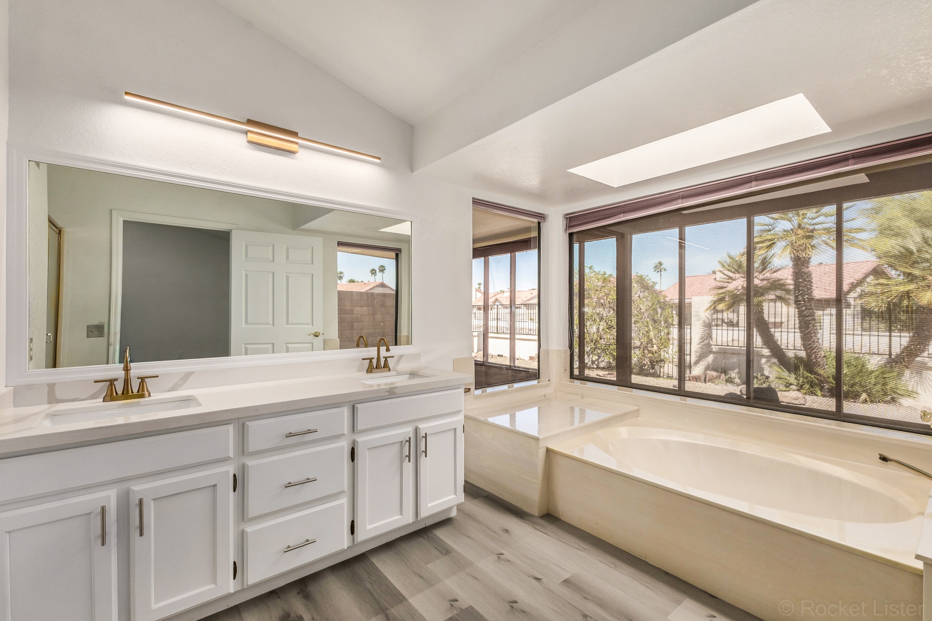 Building Photo - 7608 W McRae Way