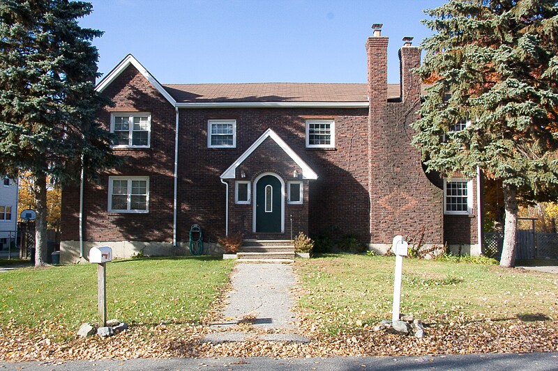 Primary Photo - 6 Dragon Ct Cir