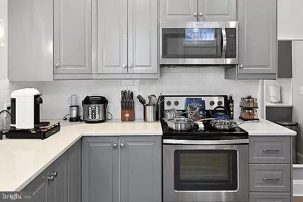 Building Photo - 113 N Patrick St