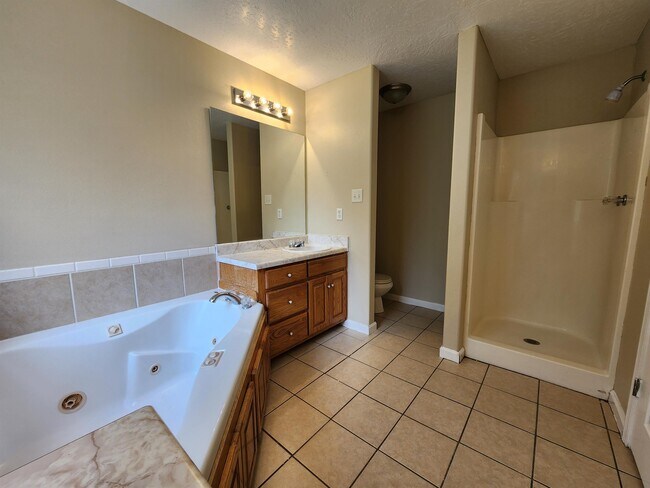 Building Photo - 8193 Redstone Dr