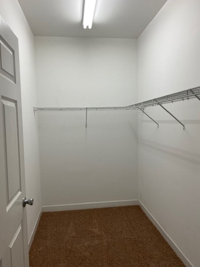 Building Photo - Carleton Town Homes