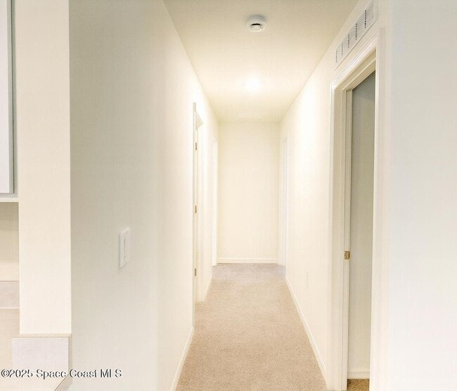 Building Photo - 511 Trumpet St SW