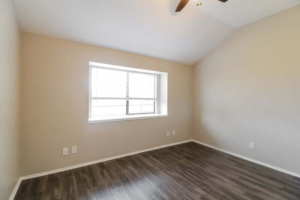 Building Photo - 912 Blewitt Dr