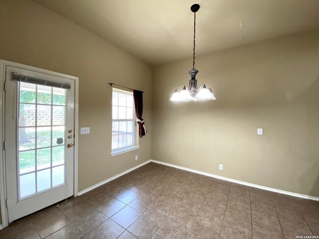 Building Photo - 13904 Belgravia Forest