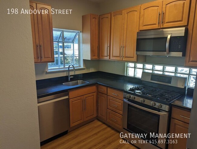 Primary Photo - 198 Andover St