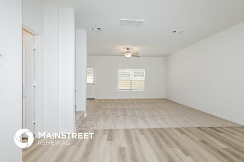 Building Photo - 26821 Steinbeck Dr