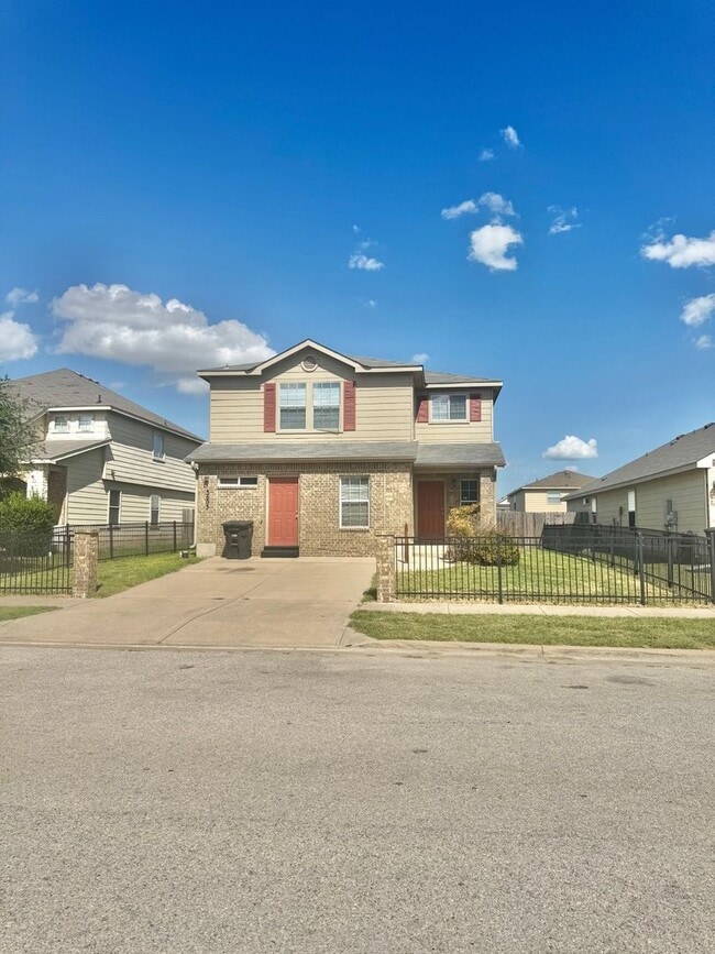 Primary Photo - Spacious 5-Bedroom Home with In-Law Suite ...