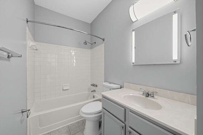 Building Photo - 7108 Meadow Green Terrace