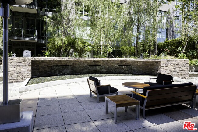 Building Photo - 1111 S Grand Ave