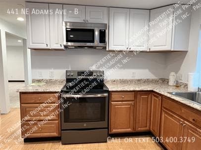 Building Photo - 441 NE Adams Ave