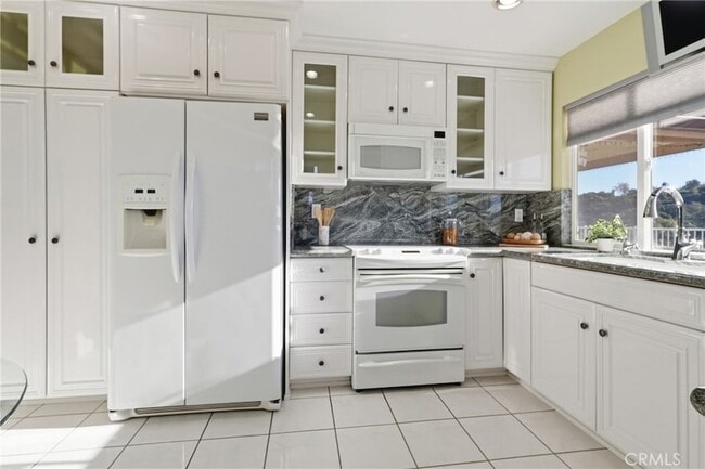 Building Photo - 2142 Iron Club Dr