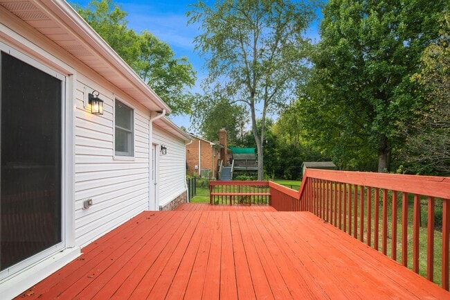 Building Photo - 1602 Westover Dr