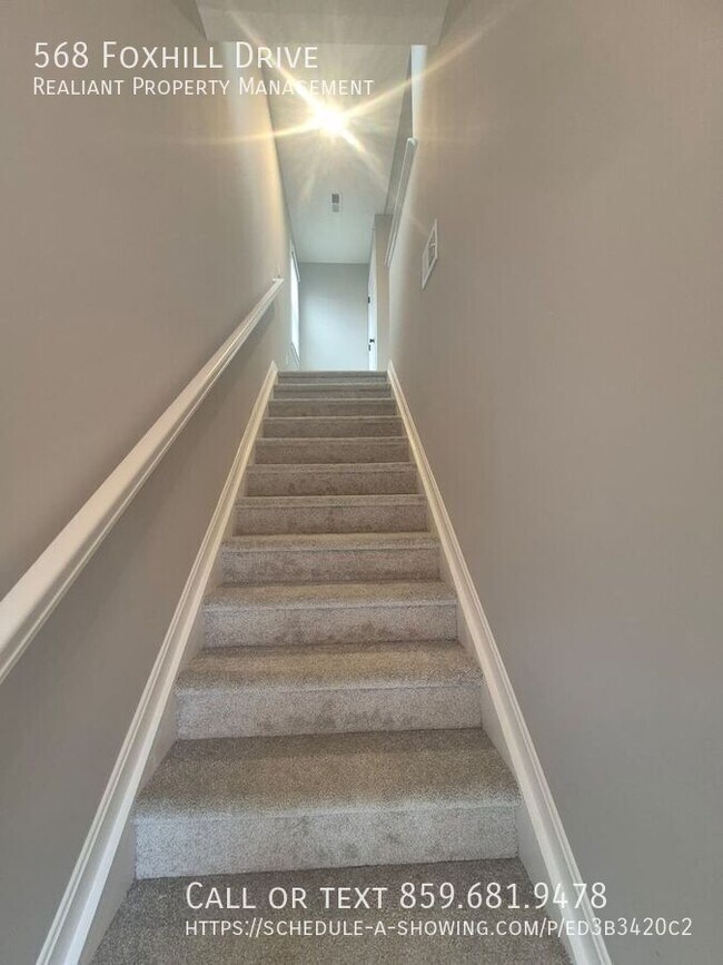 Building Photo - 568 Foxhill Dr