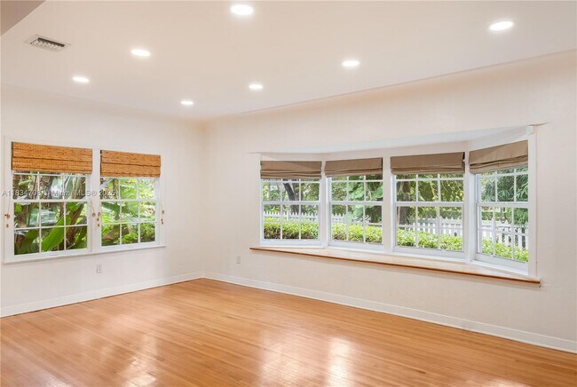 Building Photo - 4001 Hardie Ave