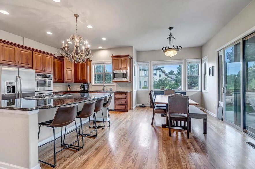 Building Photo - 6291 Ellingwood Point Way
